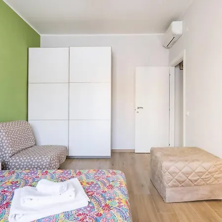 Casa Ristrutturata Parking Condominiale Apartment *
