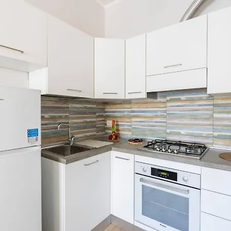 Apartment Casa Ristrutturata Parking Condominiale *